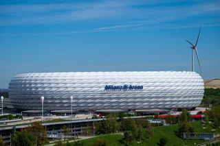 Das Spiel in der Allianz-Arena konnte wie geplant stattfinden. (Archivbild) — © Peter Kneffel/dpa