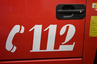 Beim Brand eines Hauses entstand ein hoher Sachschaden. (Symbolbild) — © Felix Hörhager/dpa