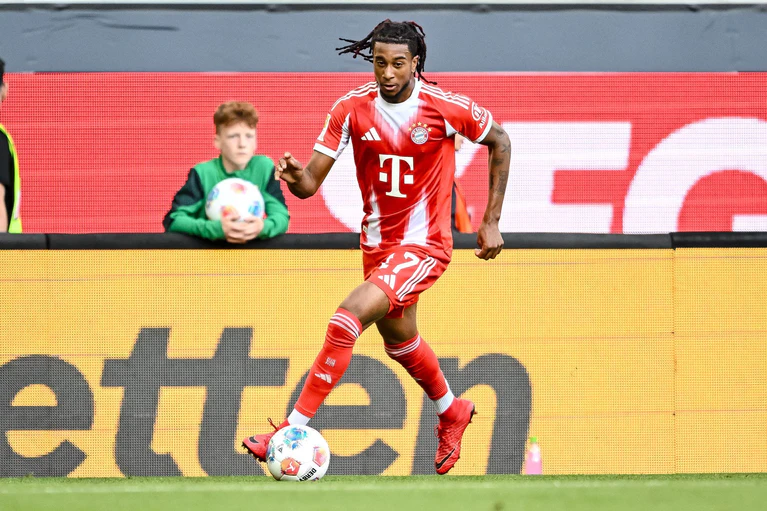 Aktuell eine der größten Bayern-Hoffnungen: Michael Olise. — © Harry Langer/dpa