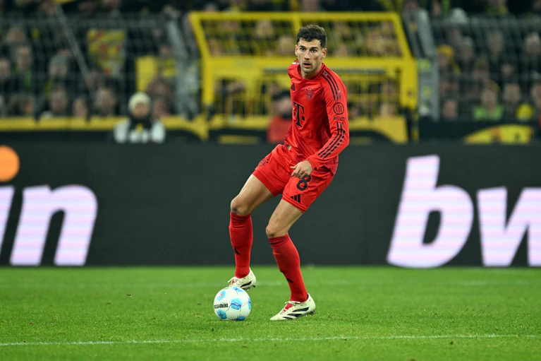 Diesmal mittendrin. Beim 1:1 um Liga-Punkte Ende September saß Bayerns Leon Goretzka 90 Minuten auf der Bank. — © Federico Gambarini/dpa