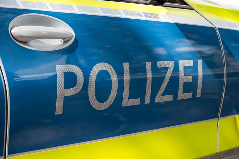 Spezialisten stellten fest, dass es sich bei dem Gegenstand nicht um eine Mine handelte. (Symbolbild) — © Daniel Vogl/dpa
