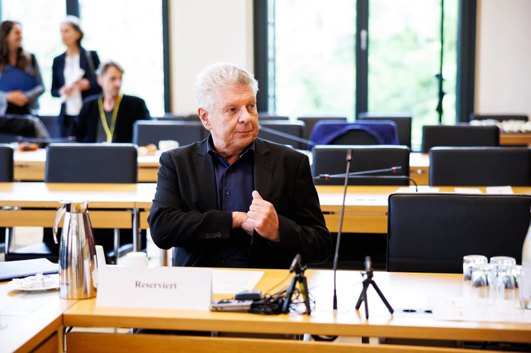 Erwartet eine finale Entscheidung erst 2025: Münchens OB Dieter Reiter. — © Matthias Balk/dpa