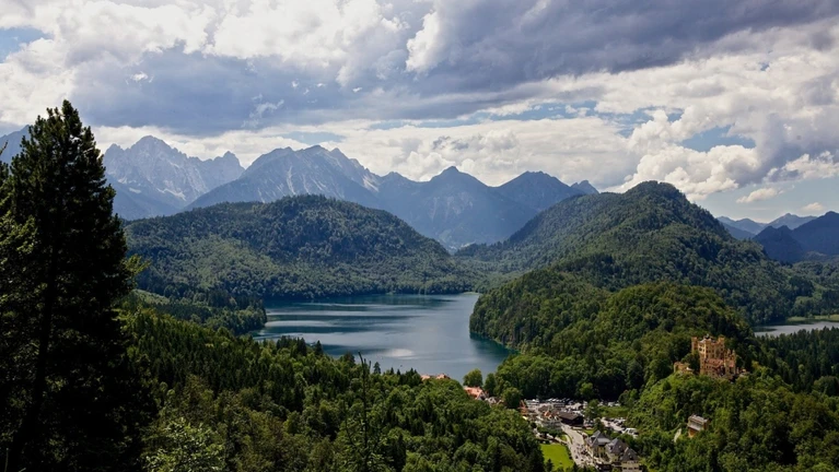 Alpsee Wanderung — © Adam Derewecki auf Pixabay