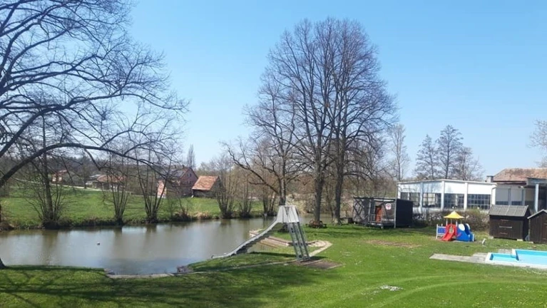 — © Bild: Altmühlbad Leutershausen