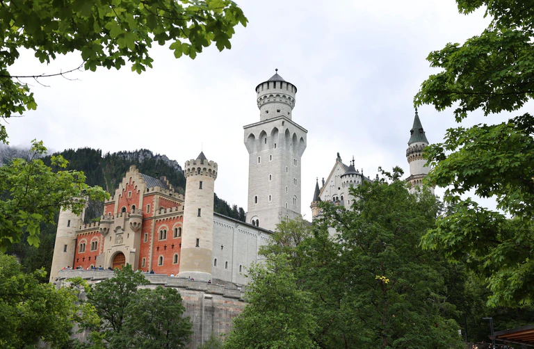 Schloss Neuschwanstein ist das meistbesuchte der vier Schlösser aus der Unesco-Bewerbung. — © Karl-Josef Hildenbrand/dpa