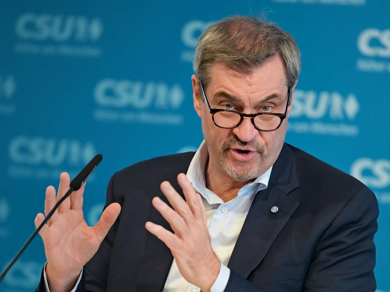 Söder pocht weiter auf Änderungen am Entwurf für die Gesundheitsreform. (Archivbild) — © Malin Wunderlich/dpa