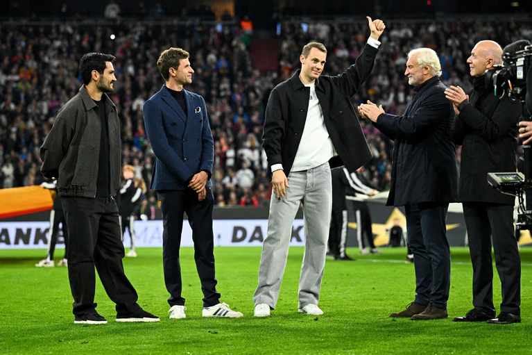 Gibt es vielleicht doch noch ein DFB-Comeback für Manuel Neuer? (Archivbild) — © Tom Weller/dpa