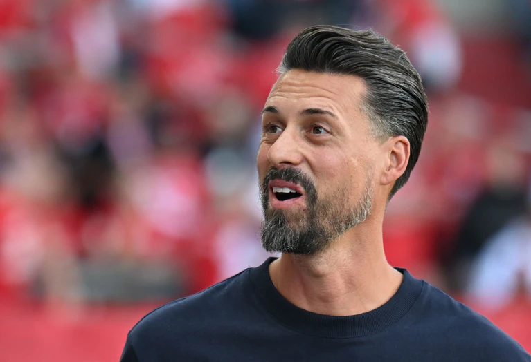 Sandro Wagner möchte, dass mehr über seine Spieler als über ihn gesprochen wird. — © Hendrik Schmidt/dpa