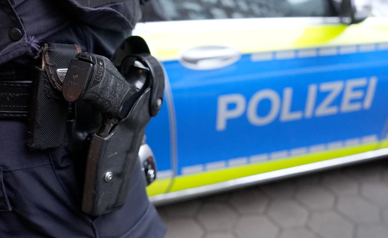 Die Polizei sucht nach dem Angriff auf die Kinder nun nach den Tätern. (Symbolbild) — © Marcus Brandt/dpa