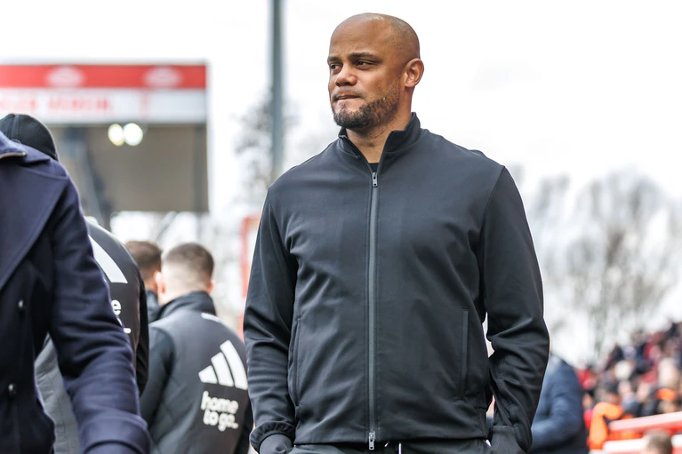 Vincent Kompany spricht über seine Haltung im Kampf gegen den Rassismus. — © Andreas Gora/dpa