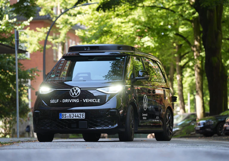 Hamburg will mit Bayern, Baden-Württemberg und Berlin das autonome Fahren in Deutschland voranbringen (Archivbild). — © Marcus Brandt/dpa