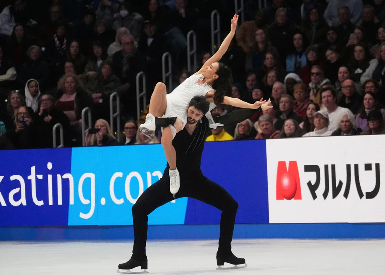 Jennifer Janse van Rensburg und Benjamin Steffan wurden bei der Nebelhorn Trophy Vierter. — © Charles Krupa/AP/dpa