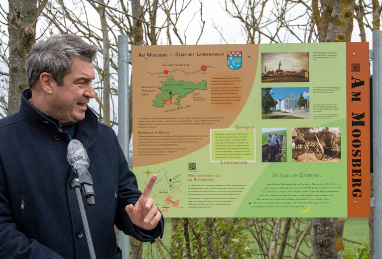 2021 war der Klimaschutz noch ein echtes Topthema in Bayern - von damals stammt auch die Ankündigung des Ministerpräsidenten, große Moorflächen wieder zu vernässen. (Archivbild) — © Peter Kneffel/dpa