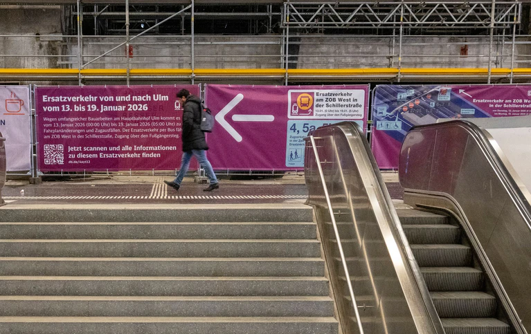 Allerdings gab es auch beim eingeschränkten Regionalverkehr laut Bahn zunächst vereinzelt Verspätungen.  — © Stefan Puchner/dpa