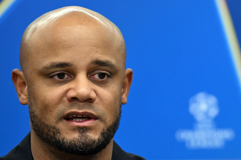 Bayern-Trainer Vincent Kompany will seine Herangehensweise trotz des Ausfalls von Leverkusens Florian Wirtz nicht verändern. — © Federico Gambarini/dpa