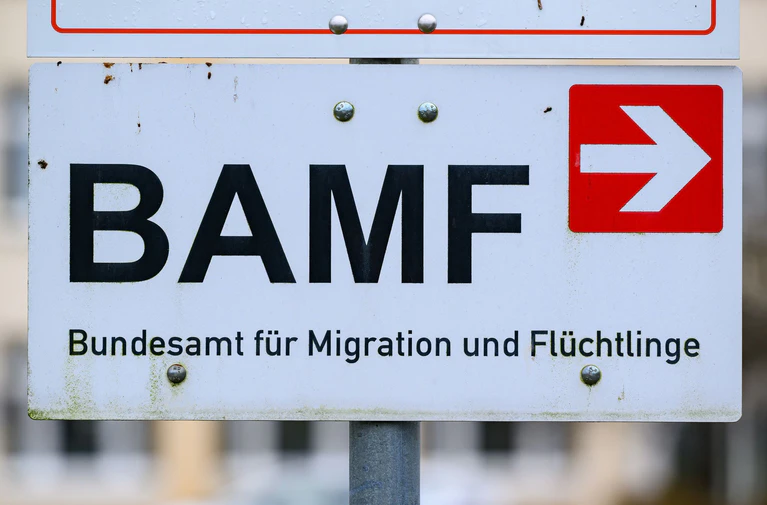 Beim Bundesamt für Migration und Flüchtlinge registriert man weniger Syrer. (Archivfoto) — © Patrick Pleul/dpa