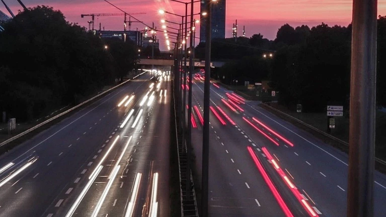  — © Bild: jhathome / Pixabay