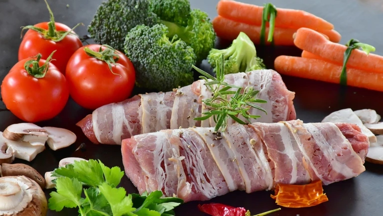Grillen, Essen, Kochen, Filet, Bacon, Speck — © Bild von RitaE auf Pixabay