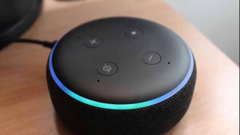 Amazon Alexa Echo — © Bild: Unsplash / Lazar Gugleta