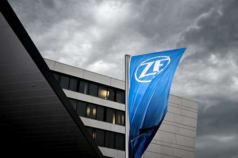 Bei ZF stehen die Zeichen auf Sturm. (Archivbild) — © Felix Kästle/dpa
