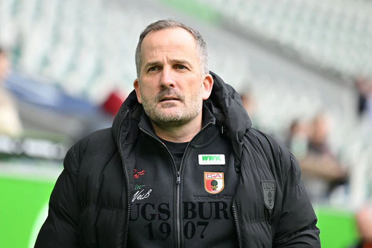 Weiter im Aufwind: FC Augsburgs Cheftrainer Manuel Baum — © Swen Pförtner/dpa