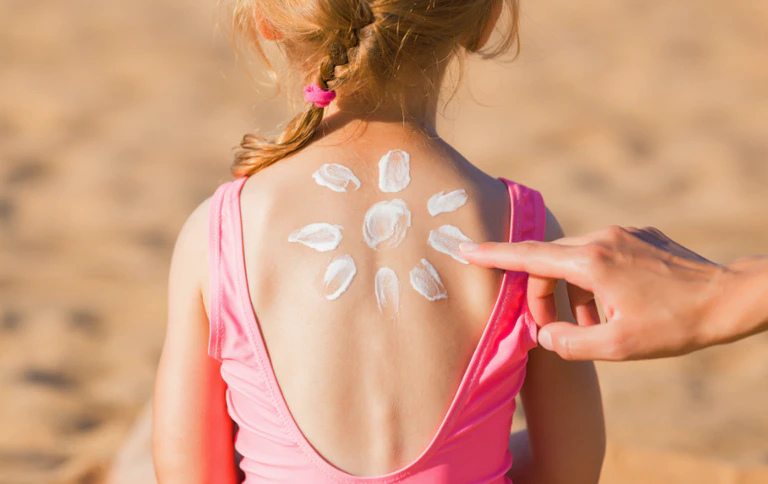 Sonnencreme — © ©&nbsp;Bild: FotoDuets / iStock