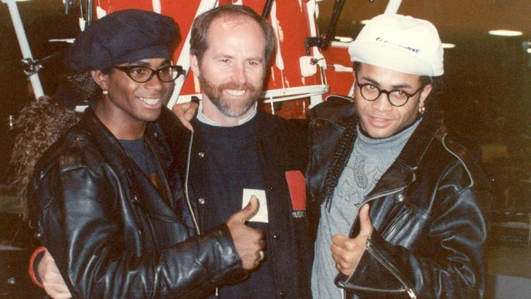 Beitragsbild Skandale Musik 80er Milli Vanilli — © Bild: Von photo by Alan Light, CC BY 2.0, https://commons.wikimedia.org/w/index.php?curid=3862676