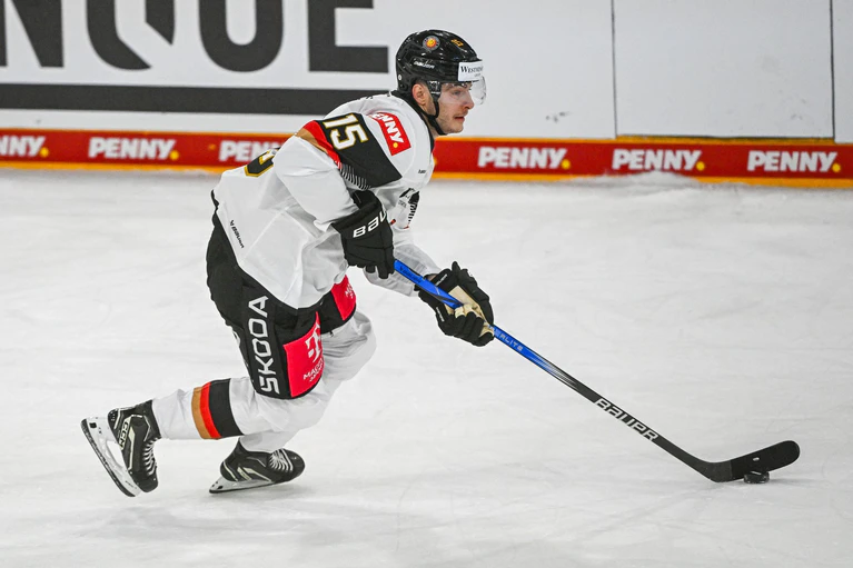 Stefan Loibl will sich jetzt auf die WM fokussieren. (Archivbild) — © Armin Weigel/dpa