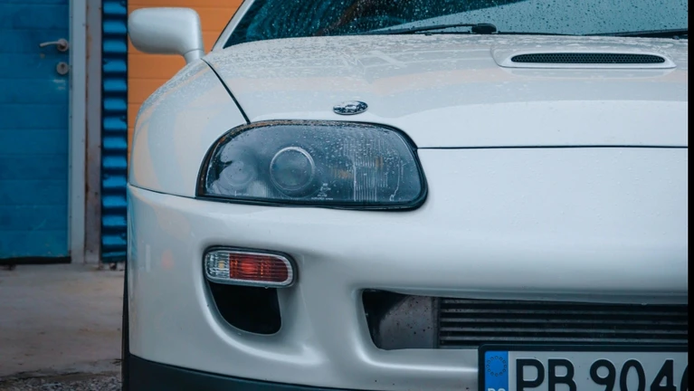 Beitragsbild Autos 90er Toyota — © Bild: Unsplash