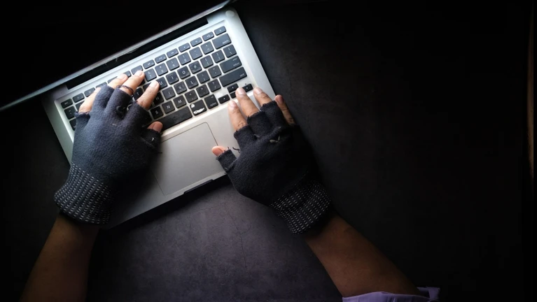 Hacker Angriff Hackerangriff Internet Abzocke hacken — © Bild:  Towfiqu barbhuiya / Pixabay
