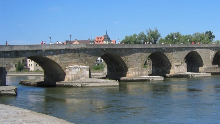  — © Von Hytrion, CC BY-SA 3.0, https://commons.wikimedia.org/w/index.php?curid=12339519