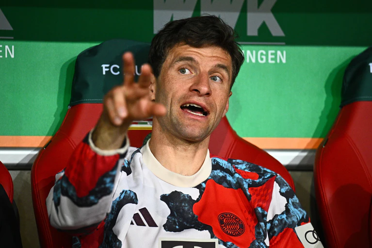 Thomas Müller und der FC Bayern München trennen sich im Sommer. — © Tom Weller/dpa