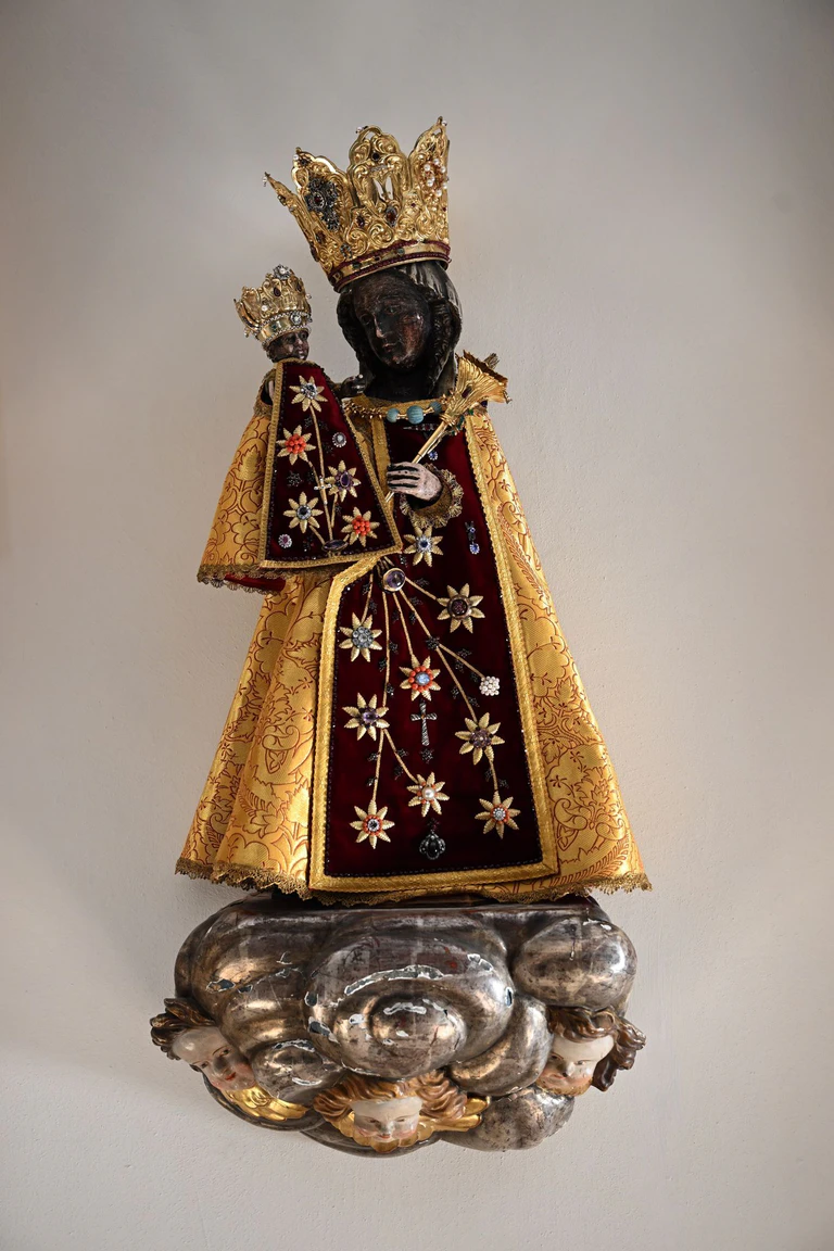 Die Kopie der Schwarzen Madonna kommt selten zum Einsatz.   — © Felix Hörhager/dpa