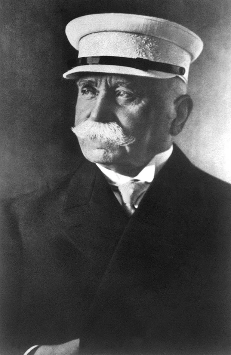Graf von Zeppelin schrieb Geschichte mit seinen Luftschiffen. (Archivbild)  — © -/dpa