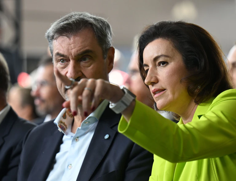 Markus Söder hat sich nach Angaben von Dorothee Bär bei ihr entschuldigt. (Archivfoto) — © Martin Schutt/dpa