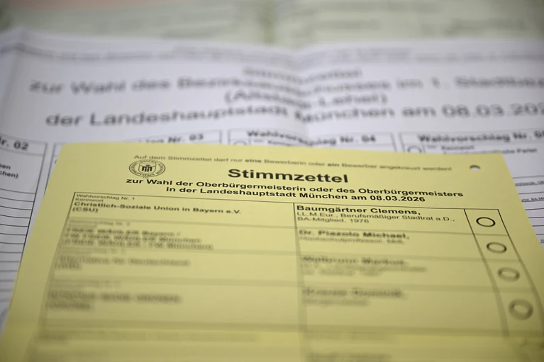 Am 8. März stehen die Kommunalwahlen in Bayern an. (Symbolbild) — © Felix Hörhager/dpa