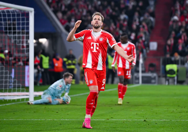 Harry Kane rettet dem FC Bayern einen Punkt. — © Sven Hoppe/dpa