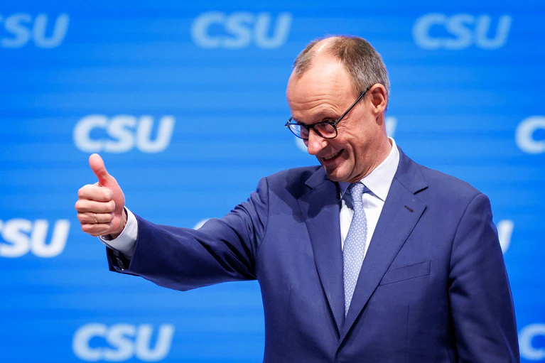 Kanzlerkandidat Merz will als Kanzler «Präsenzpflicht» bei europäischen Beratungen verordnen.  — © Daniel Karmann/dpa