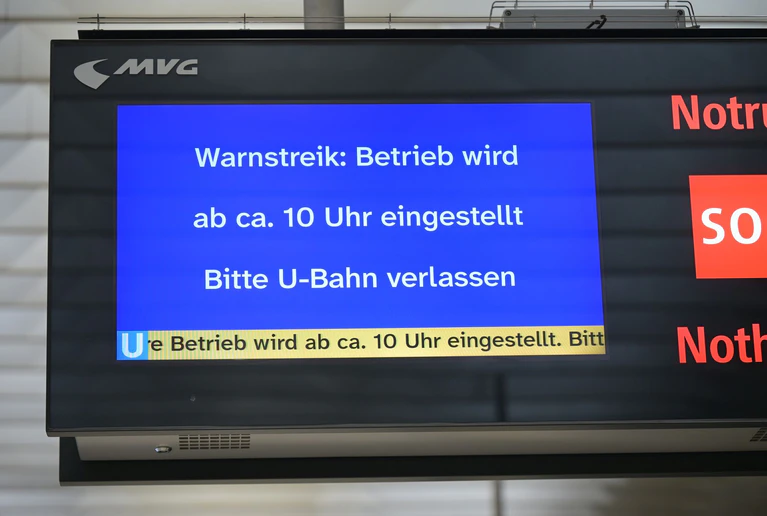 In München werden seit Mittwochvormittag Busse und Bahnen bestreikt.  — © Malin Wunderlich/dpa