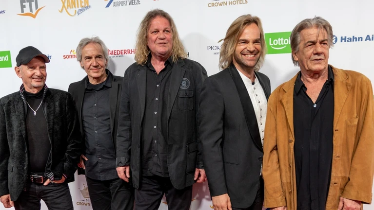 Münchner Freiheit — © Von Superbass - Eigenes Werk, CC BY-SA 4.0, https://commons.wikimedia.org/w/index.php?curid=131710125