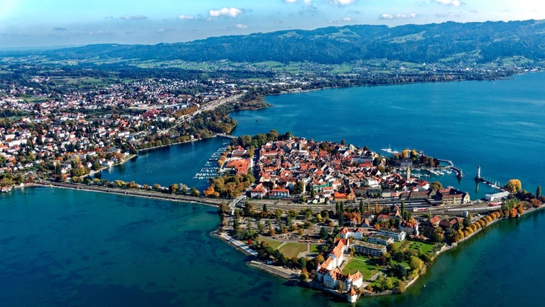 Lindau — © Von Holger Uwe Schmitt - Eigenes Werk, CC BY-SA 4.0, https://commons.wikimedia.org/w/index.php?curid=97657310