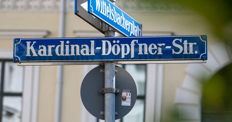 Für die Namen von Straßen sollen Bürger in einem Wettbewerb Vorschläge einreichen. (Symbolbild) — © Leonie Asendorpf/dpa