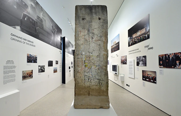 Das Deutsch-Deutsche Museum Mödlareuth ist erweitert worden. — © Martin Schutt/dpa