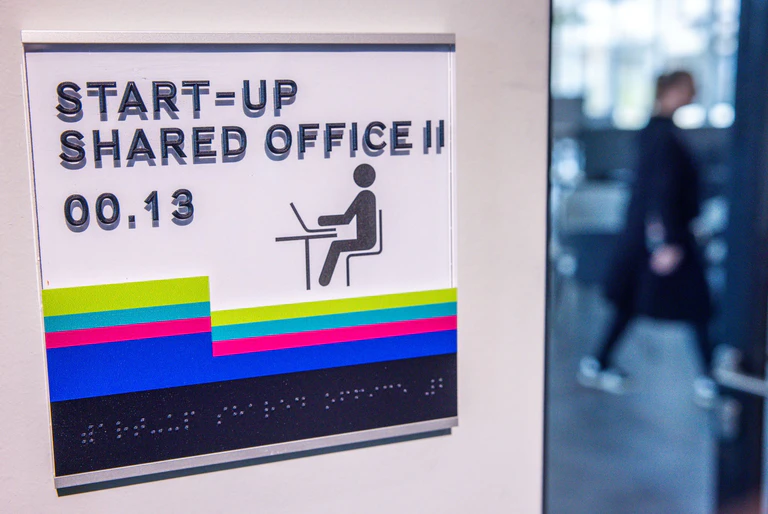 In Bayern wurden 2024 wieder mehr Start-ups gegründet. (Symbolbild)  — © Jens Büttner/dpa