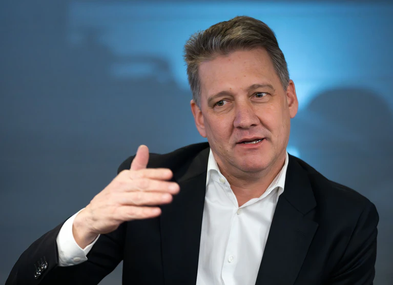 Audi-Chef Gernot Döllner sieht trotz existierender Sparprogramme den Bedarf, die Kosten weiter zu senken. (Archivbild) — © Soeren Stache/dpa