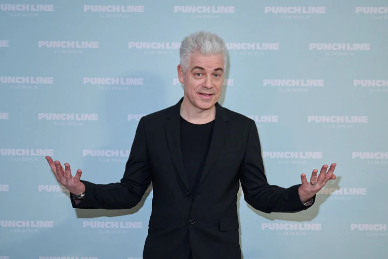 Michael Mittermeier erhält den Hauptpreis. (Archivbild) — © Annette Riedl/dpa