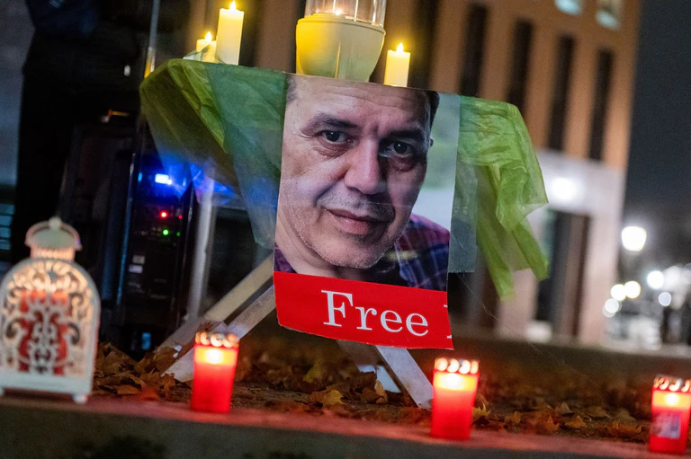 Irans Justiz hat den Deutsch-Iraner Djamshid Sharmahd hinrichten lassen. — © Christophe Gateau/dpa