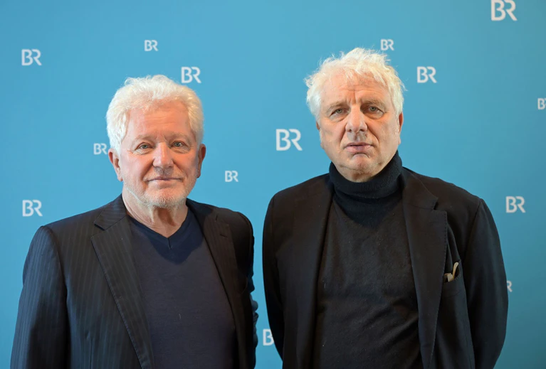 Das Tatort-Duo ist sich einig, wenn es darum geht, welche Folgen gefallen. — © Malin Wunderlich/dpa