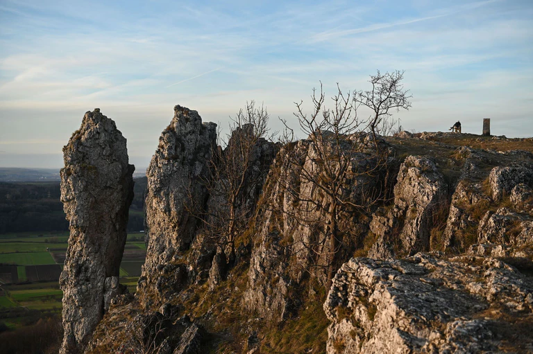 Das Walberla ist als Ausflugsziel und Fotomotiv beliebt.  — © Nicolas Armer/dpa