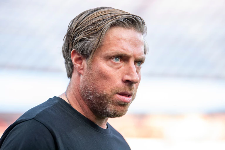 Neuer Trainer in Regensburg: Michael Wimmer. — © David Inderlied/dpa